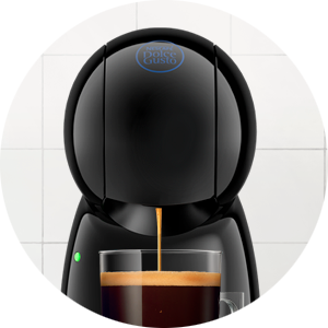 dolce gusto pouring coffee